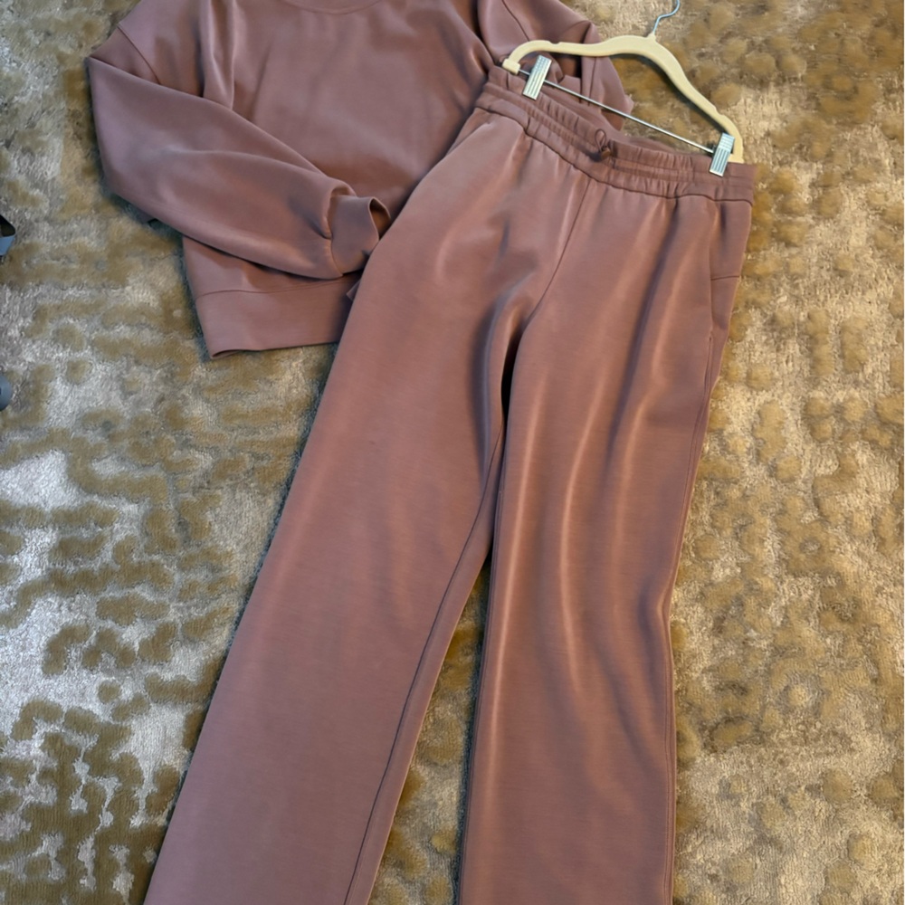 Lululemon sweat set